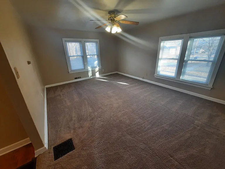 2136 Lyon Street — Photo 12