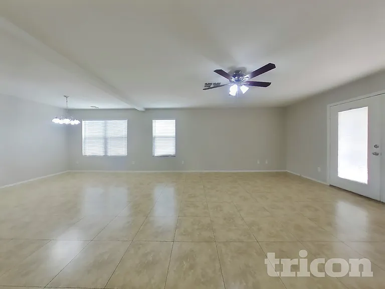 2283 E Palm Beach Dr — Photo 23