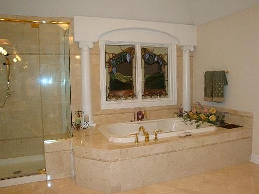 4th image of 1324 Pin Oak Ct