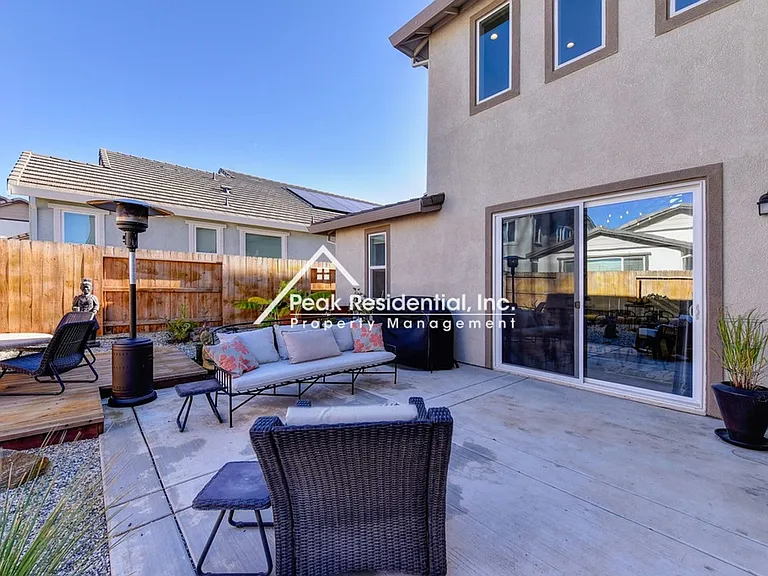 12753 Glass Beach Dr — Photo 65