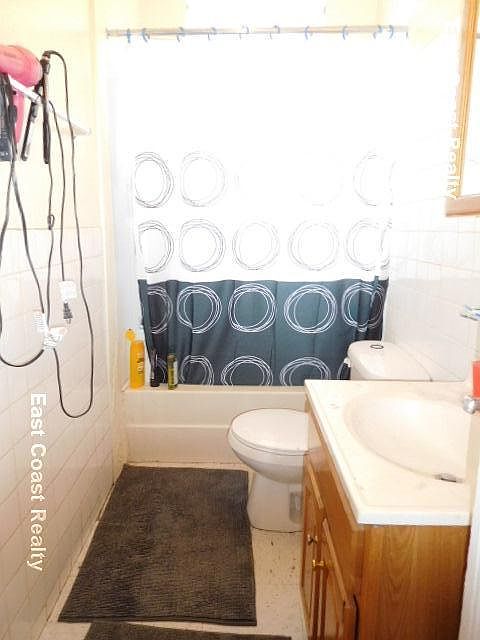 2nd image of 77 Empire St #5FJFB