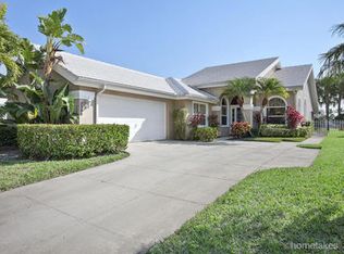 2388 Saratoga Bay Dr, West Palm Beach, FL 33409