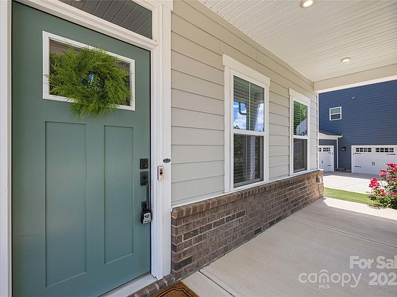 5th image of 10901 Greenvale Dr