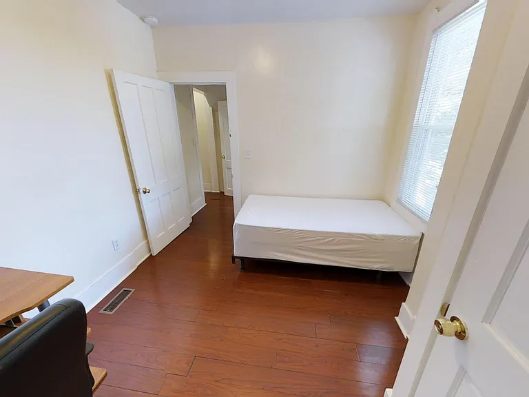 119 Comstock Pl — Photo 10