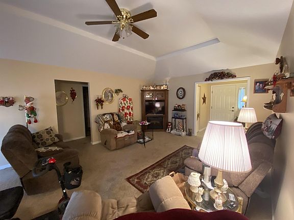 5th image of 94 N Sunshine Dr