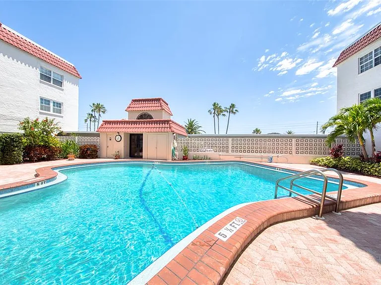2900 Gulf Blvd #211 — Photo 42
