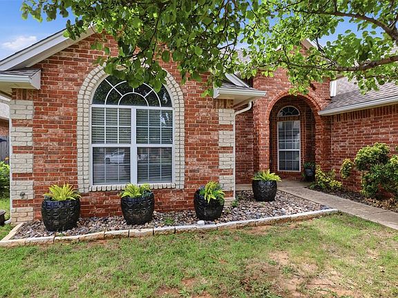 4th image of 11813 Dalton Dr