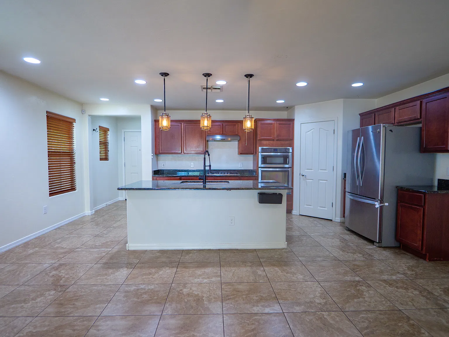 3 bed, 1786 sqft, $1,895 — Photo 4