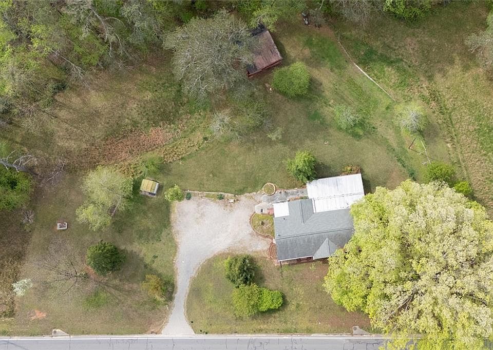 1st image of 2704 County Line Rd NW