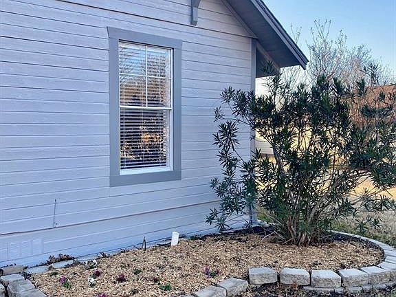 3rd image of 308 N Burdette Ave
