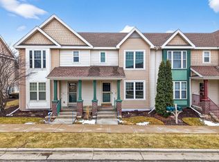 429 E Linnerud Dr, Sun Prairie, WI 53590