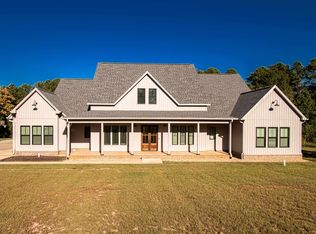 3051 Comanche Ave, Camden, AR 71701