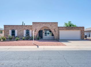 15837 N Nicklaus Ln, Sun City, AZ 85351