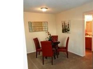 1916 Wedgewood Plaza Dr, Riviera Beach, FL 33404