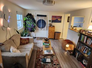 184 Riverside Ave, Burlington, VT 05401