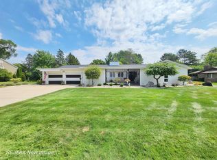 382 Canterbury Dr, Saginaw, MI