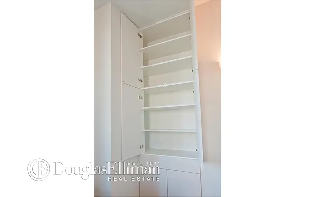 Rented by Douglas Elliman | media 19