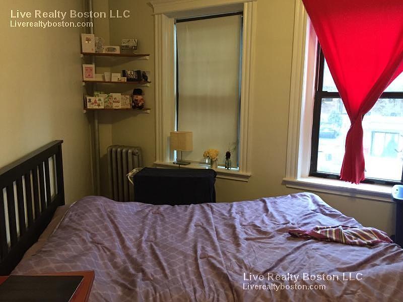 2nd image of 97 Saint Stephen St APT 24F
