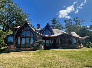 9554 Fowler Ln NW, Rapid City, MI 49676