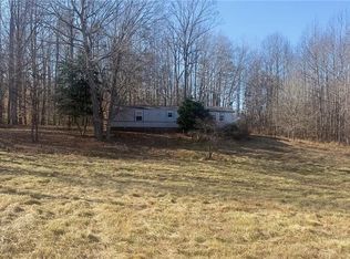 1155 Delta Acres Rd, Sandy Ridge, NC 27046