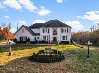 10125 W 149th Ter, Overland Park, KS 66221