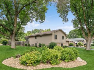 1400 E 131st St, Burnsville, MN 55337
