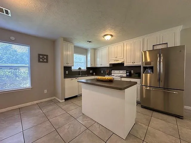 16313 Many Trees Ln — Photo 4