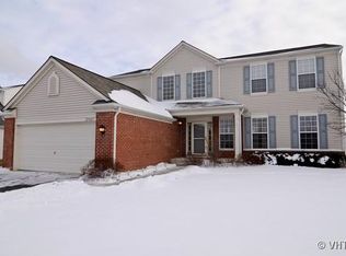 25027 Gates Ln, Plainfield, IL 60585