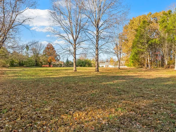 1595 York Rd, Clarksville, TN 37042