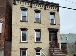 120 Jefferson St #3, Troy, NY 12180