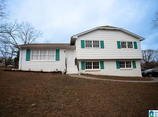 536 Overhill Rd, Pelham, AL 35124