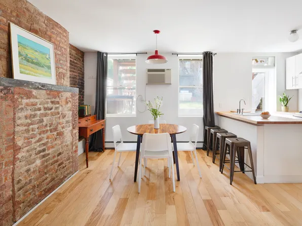 80 Conselyea Street image 3 of 8