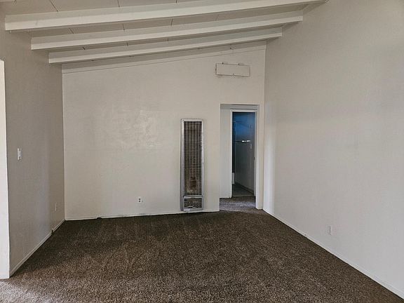 4th image of 2427 W Andrews Ave