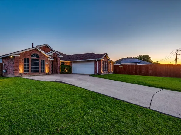 500 E Parkerville Rd, Desoto, TX 75115