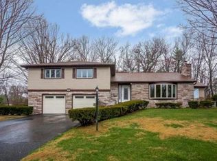 42 Primrose Dr, Longmeadow, MA 01106
