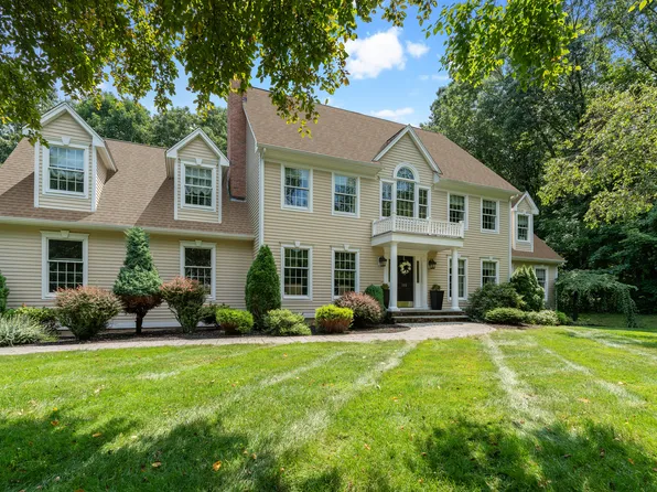 102 White Sail Drive, Southington, CT 06489