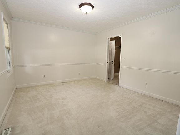 4th image of 53250 County Murray Dr