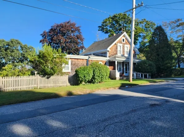 488 Prescott St, New Bedford, MA 02745