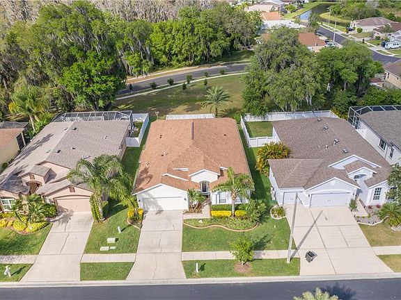 3rd image of 30623 Lanesborough Cir