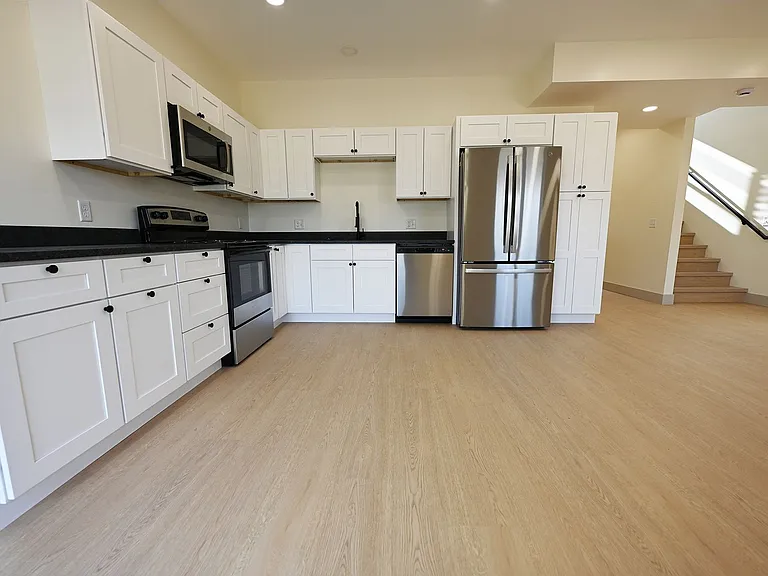 178 Brushwood Dr — Photo 8