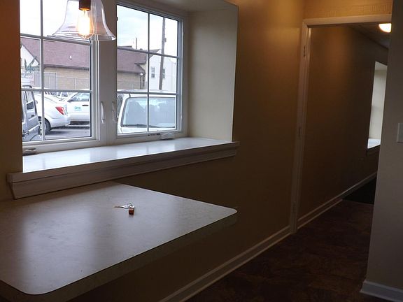 Kitchen Window & Breakfast Nook