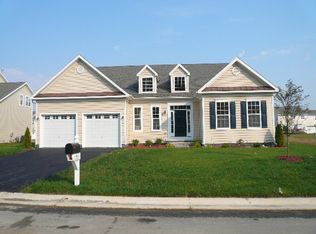 92 Ponds Edge Ct, Felton, DE 19943
