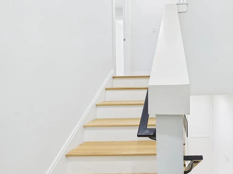 212 Bainbridge St #3 — Photo 12
