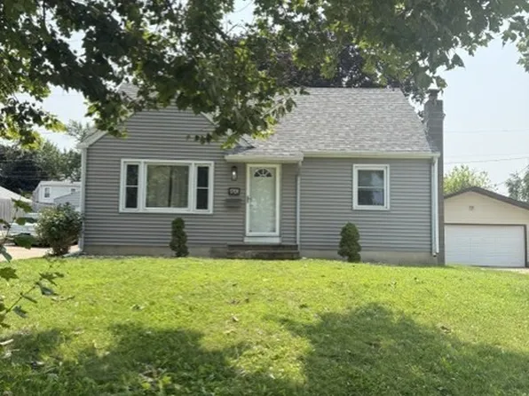 1701 Hollywood Blvd NE, Cedar Rapids, IA 52402