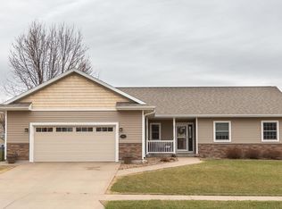 802 Greenwood St, Holmen, WI 54636