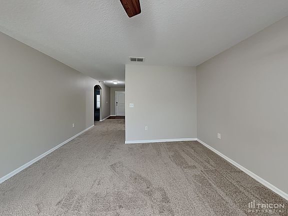 4th image of 2245 Bexley Dr