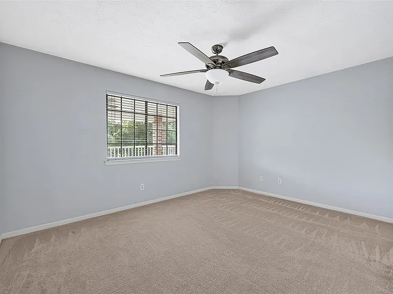202 Cascade Pines Dr — Photo 29