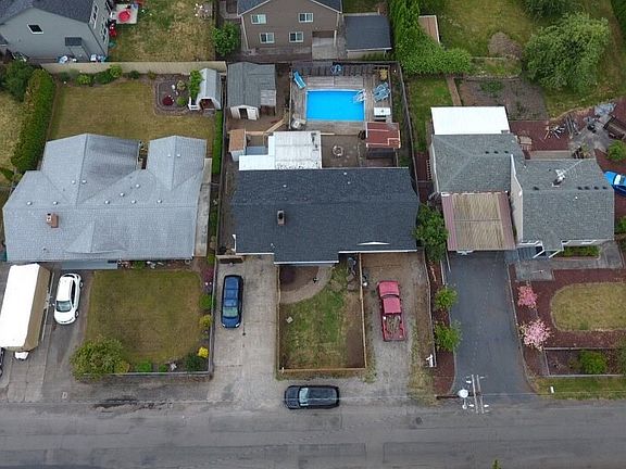 2nd image of 5812 NE 45th Ave