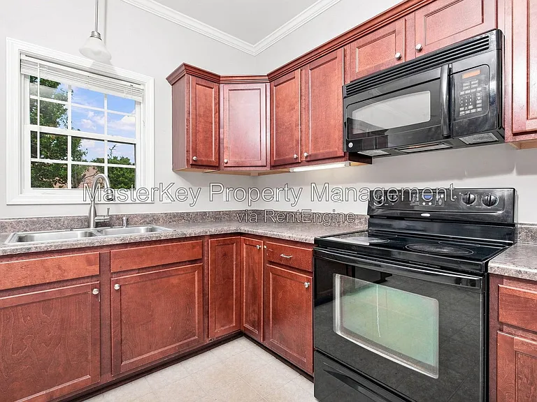 216 Citrine Ct — Photo 3