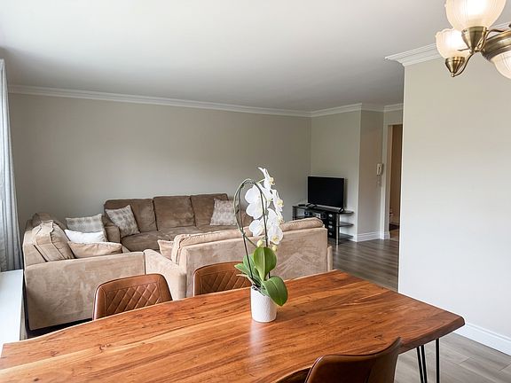 3rd image of 92 Trethewey Dr #5
